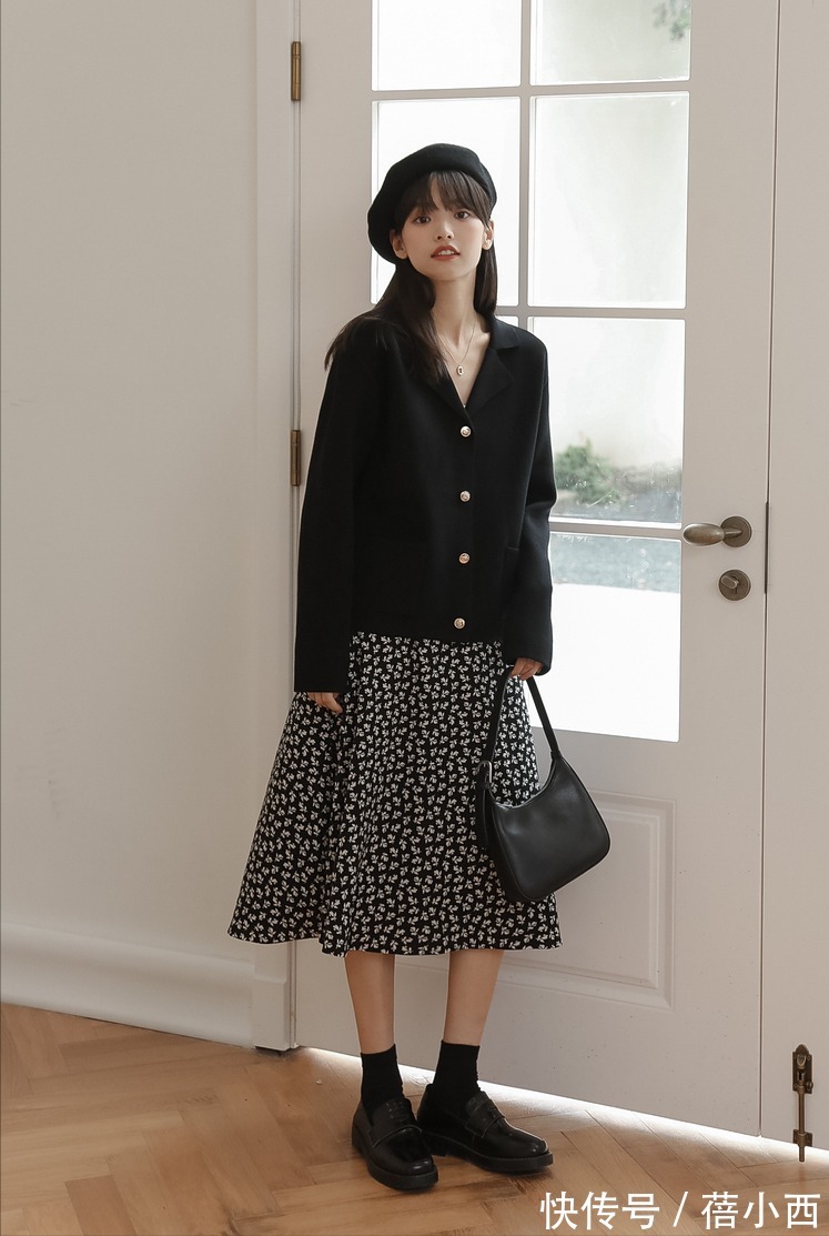 女生|早秋穿搭不发愁,用这4件衣服做外搭,减龄又时髦瞬间做气质女生