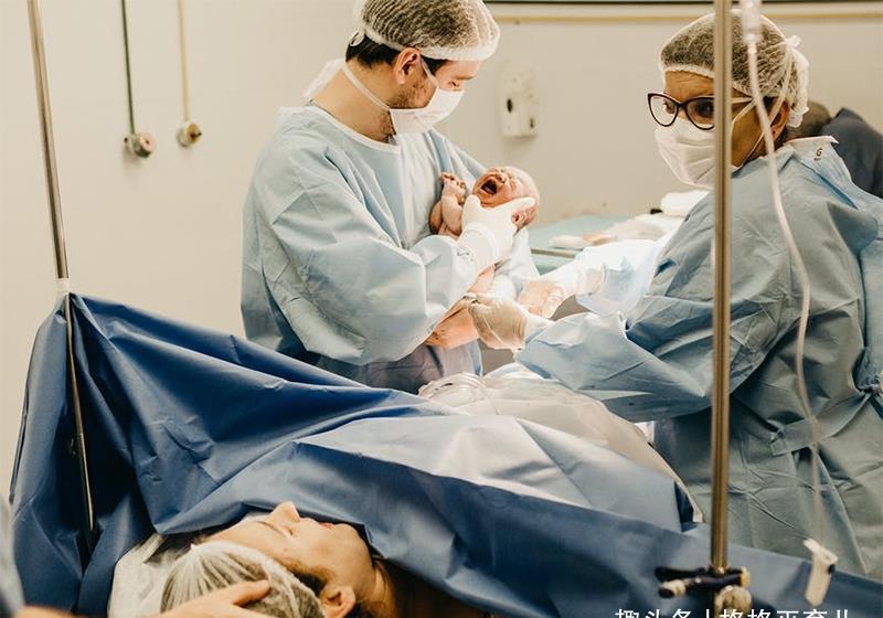 医院|孕妇在家发作了,去医院怎么办手续?先去门诊还是直接去产房?