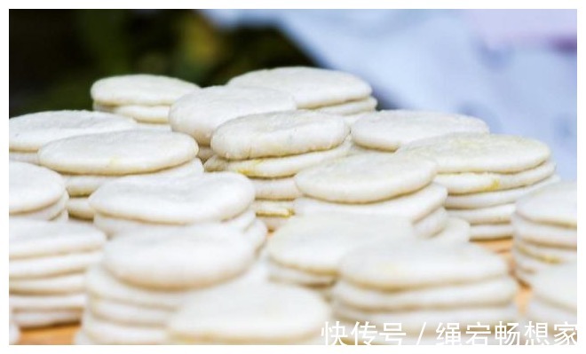 糯米粉|全新糯米糕做法，懒人也能轻松学会，加热水烫发，比糍粑还美味