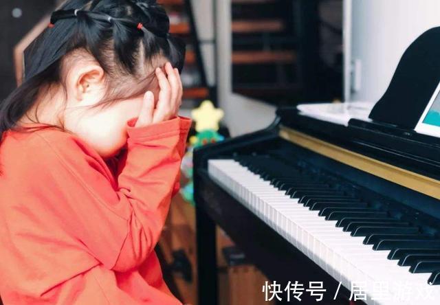 用力过猛|这些“中国式礼貌”，正伤孩子于无形中，家长别再拿来炫耀了