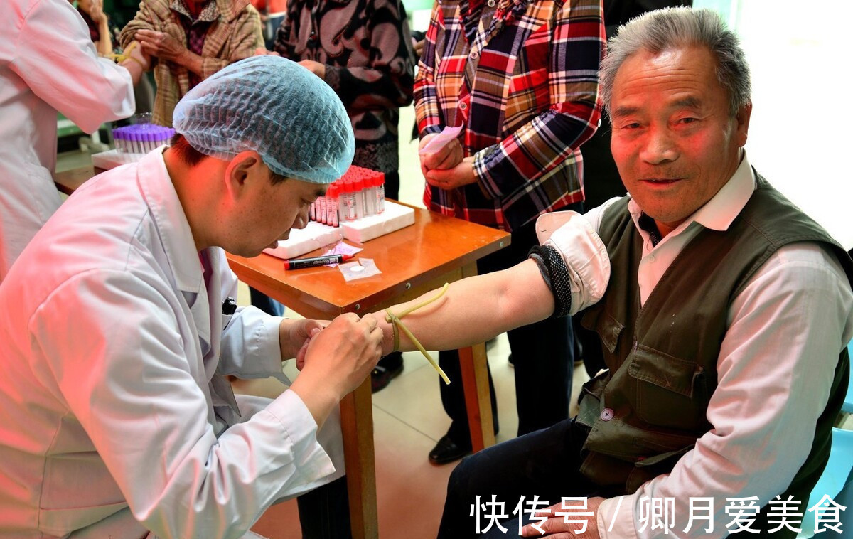 高血脂|血脂高的人,天天吃素反而适得其反,少吃这2物才是降血脂的关键