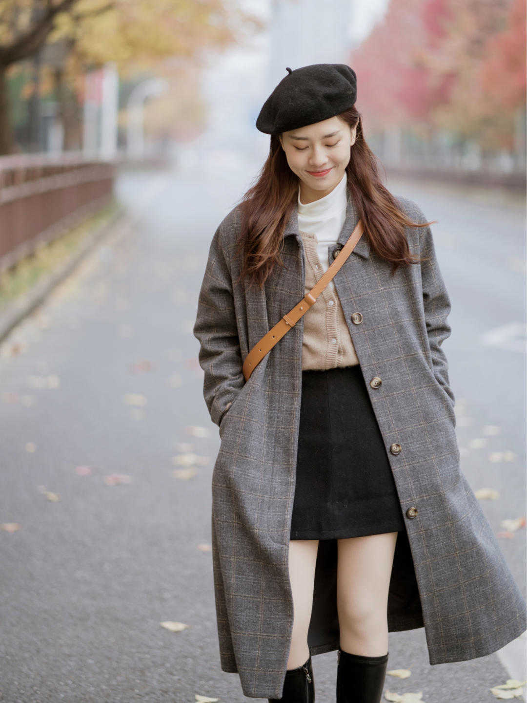 长筒靴|有品味的女人都穿什么大衣?看完潮人示范你就知道了,百搭还显瘦