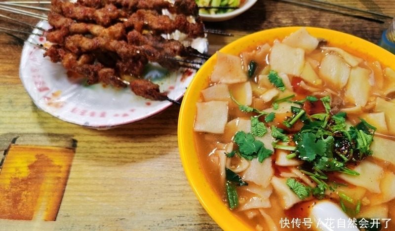 东北女孩晒家乡小吃在朋友圈火了,网友:看饿了,求蹭饭!