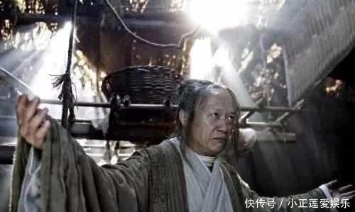 太监|此人曾权倾天下，最后却被凌迟三千刀，受刑时还喝着米粥惨不忍睹