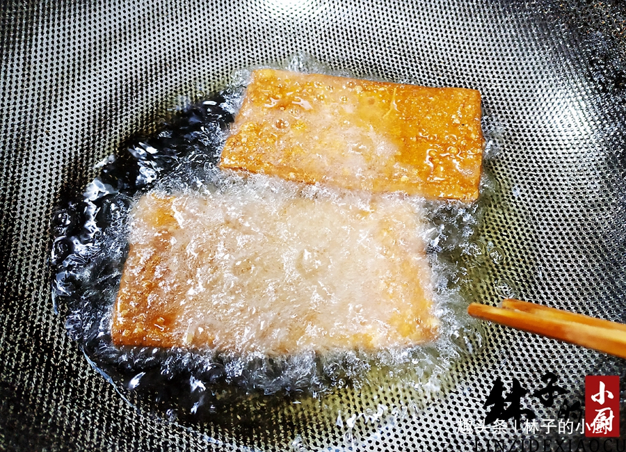 儿子隔三差五就要吃一回,5块钱一大盘独自吃个精光,总是吃不腻