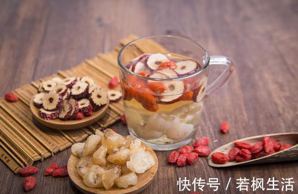 护肝|枸杞泡水搭5样，润肺护肝，养生效果可翻倍！秋冬喝正合适