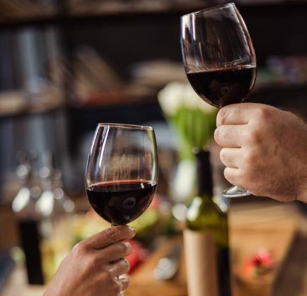 啤酒|为什么红酒只倒3分之1杯?原来这么多讲究,网友:涨知识了!