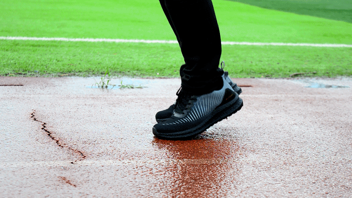 健身|夏日健身，跑鞋要轻便抗菌，天越透气抗菌轻弹跑鞋体验