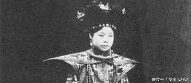 汉奸|末代皇妃文绣离婚后,生活过得十分穷苦,还遭汉奸骚扰!