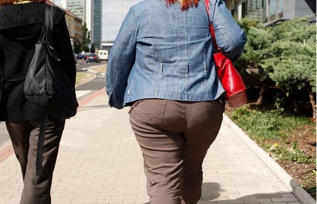 牙齿|女性开始衰老时,身体会出现“3松2大1臭”,若都不占,值得庆贺