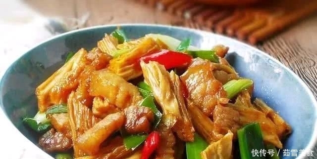 豆瓣酱|朋友来家吃饭做的几道美食,香辣开胃下酒又下饭,上桌都抢着吃