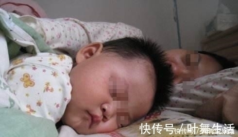 头骨|这3种睡姿，可能会让新生儿的头骨变形，其中一种新手妈妈还在做