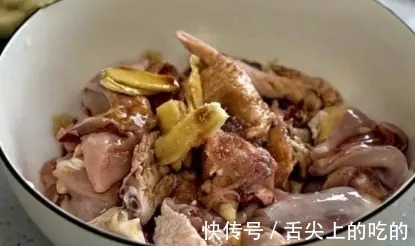 独蒜|入秋后，少吃牛羊肉多吃它，简单一焖，鲜嫩入味，好吃又营养