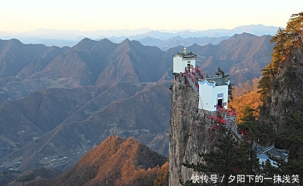 敢上去|空寺不行了，这个最险道观，三面悬崖，每年敢上去的人超不过10个