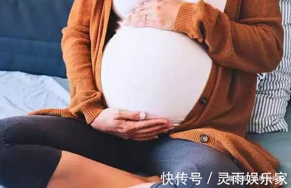 医生|“肚子还在动”,27岁产妇顺产双胞胎后大喊,医生检查出惊喜