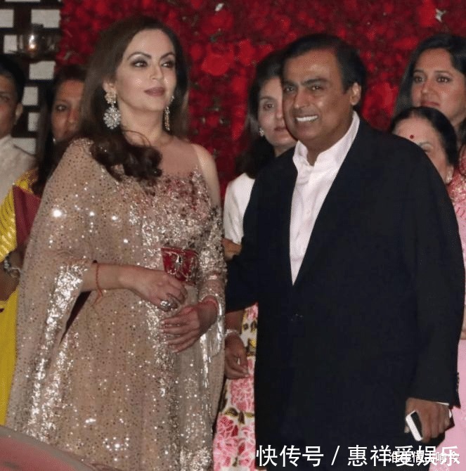 文莱王室 印度富婆像行走的钻石山,戴顶级祖母绿,比文莱王室还要奢华