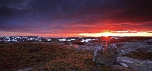 《道德经》的智慧想要觉醒,就要抛弃杂念,达到虚无境界