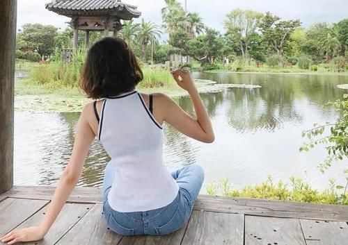 高腰|显瘦性感的紧身牛仔裤，穿出不一般的女人味，自信大方