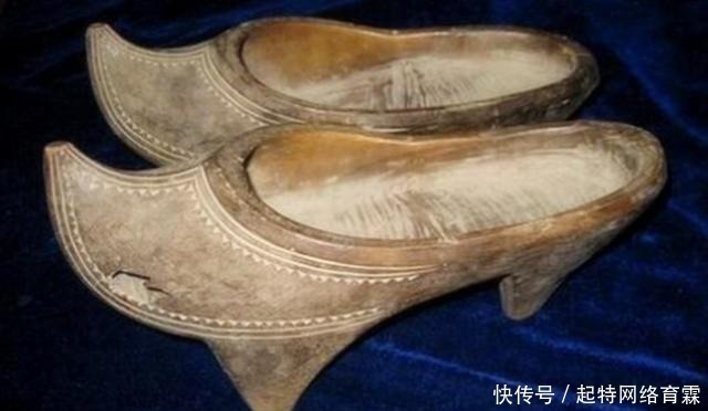 鞋底 高跟鞋穿多了真不好吗?中国人一千多年前就开始穿了
