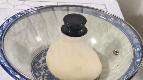 红枣|糯米新吃法，包在面皮里，一次做6个，外酥里软，吃上就停不下来