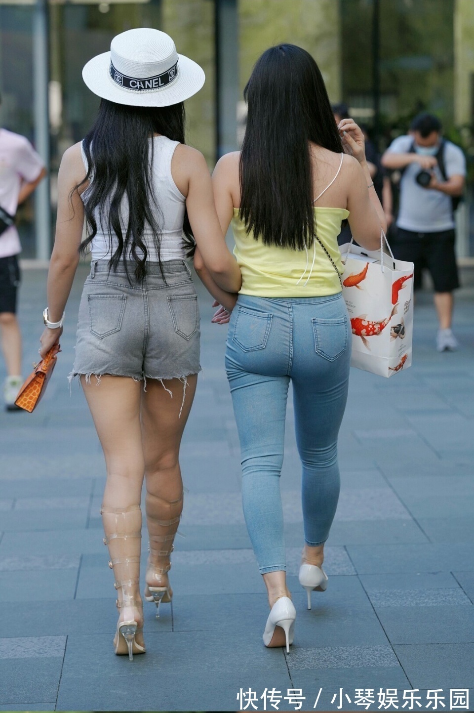 小个子 “苹果型”身材别担心,只要搭配得当,这样穿青春时尚又显高