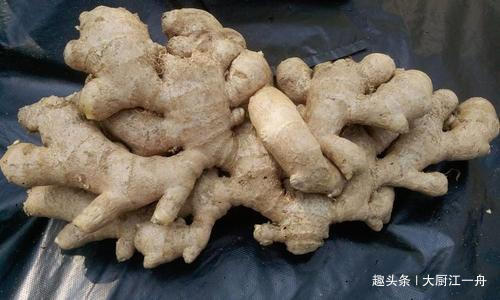 表面|买生姜，并不是越光滑的越好，学会这几点，挑选的生姜新鲜又耐放