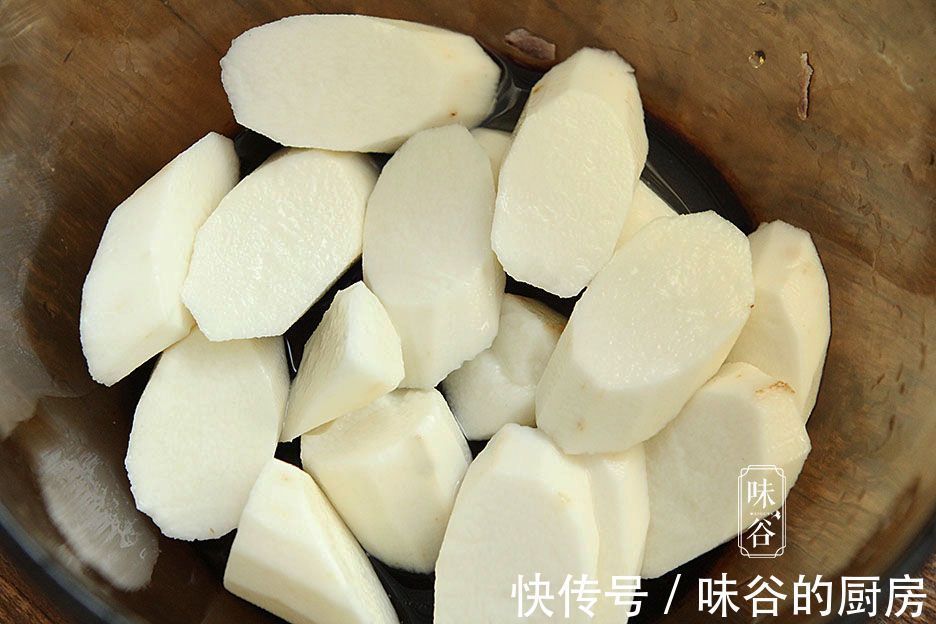 金秋十月，记得喝这汤，不寒不燥，提高家人抵抗力，胃口好吃饭香