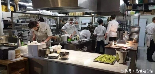 不少|网红餐厅生意好,后厨中藏有不少秘密,别忽视
