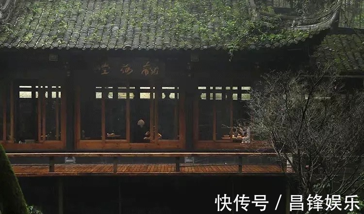 曹操$一位老僧的告诫:身边有小人,默念这2句话,随即化解