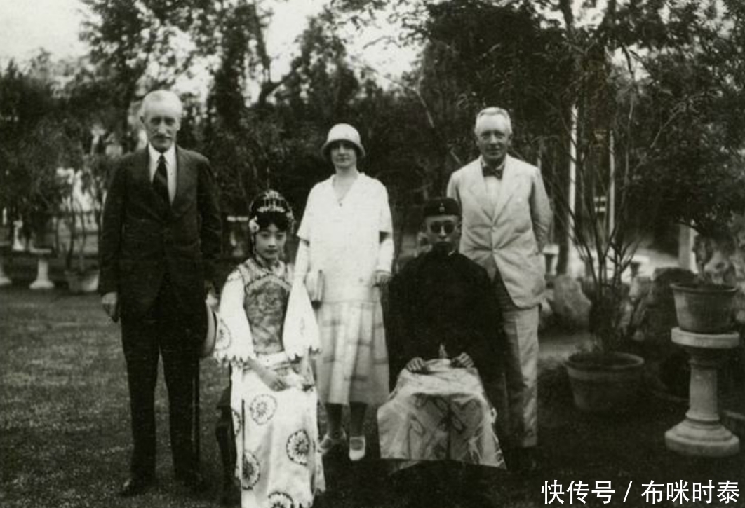 成群|古代皇帝的嫔妃长相一言难尽，而大臣却妻妾成群，小妾貌美如花