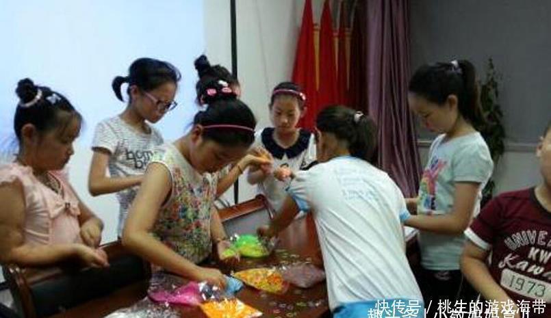 天价|“班费怎么收这么多”,孩子交了天价班费,却拿去给老师买项链了