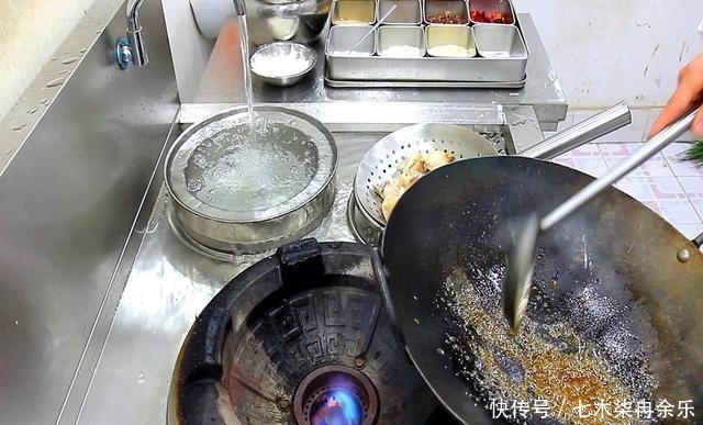 白醋|炖猪蹄我从不用高压锅只需1个妙招,猪蹄快速软烂,又香又入味