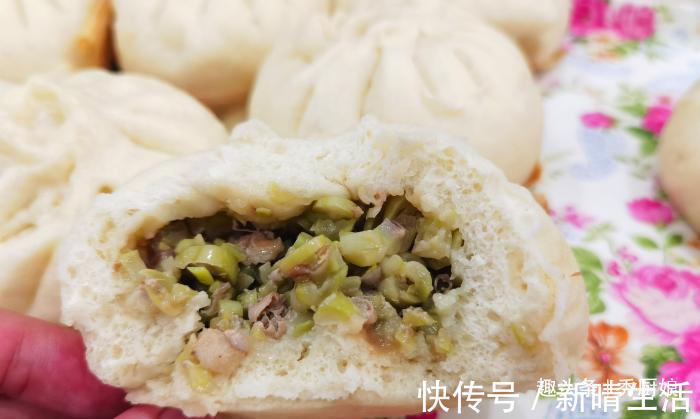 搅拌均匀|三伏天,遇到此菜别手软,钙是鸡肉7倍,现在正当季,蒸包子真香