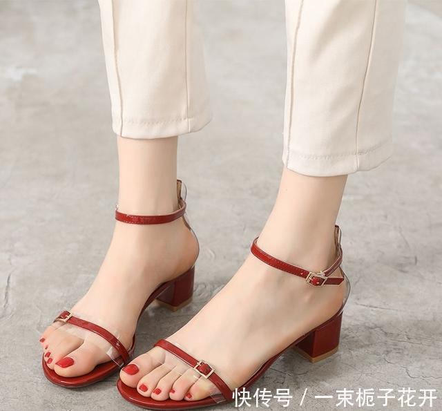 性感一字凉鞋,法式浪漫风格,充满优雅大方气息