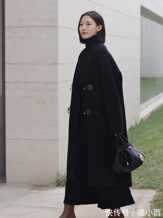 气质|再冷也不能乱穿衣,气质女性给自己买这4件外套吧,时髦有气质!