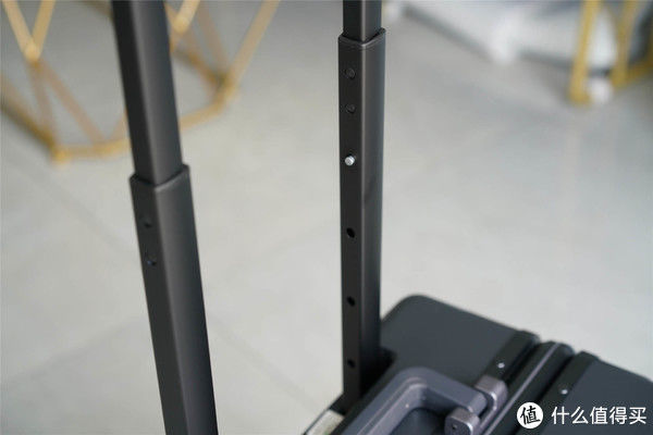 序列号|够强耐造，地平线8号旅行箱体验：找回功能是亮点