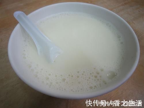 血糖升高|糖尿病人早餐吃什么这3种早餐千万不能碰，直接导致血糖爆表