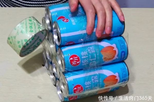 喝完的易拉罐饮料瓶不要扔,捆在一起放家里太棒了,学会受用一生