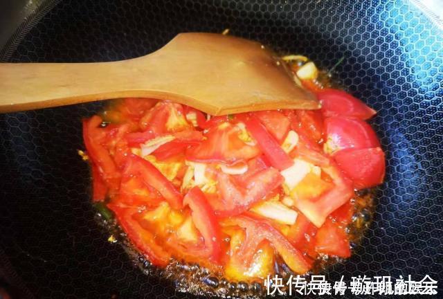 阳哥|做西红柿炒蛋注意这一步，味道直接好吃两倍，新手也能做出大厨味
