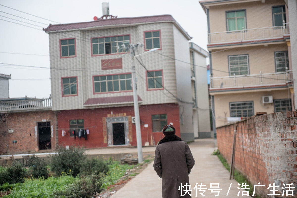 村委会|声明农村宅基地属私有产权,子女可凭继承,但建新需八步骤审核
