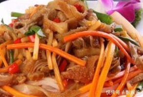 农村妈妈拿来的食材,“家庭厨师”教你做出色泽红亮的美食