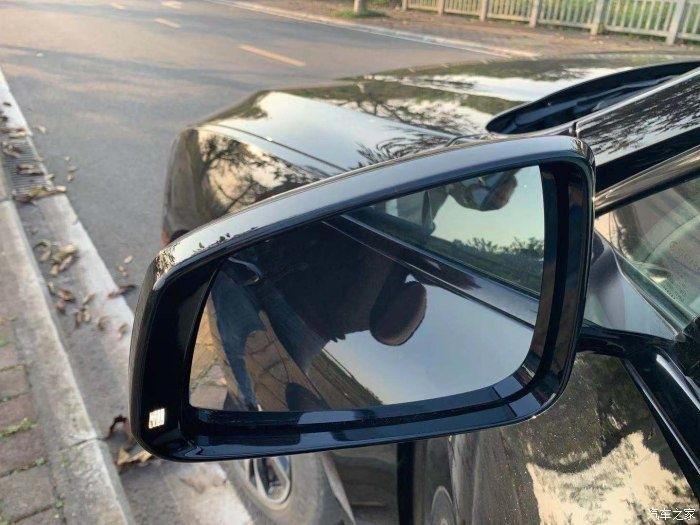 国产车|享受放荡不羁的赛力斯SF5，黑赛所向披靡！