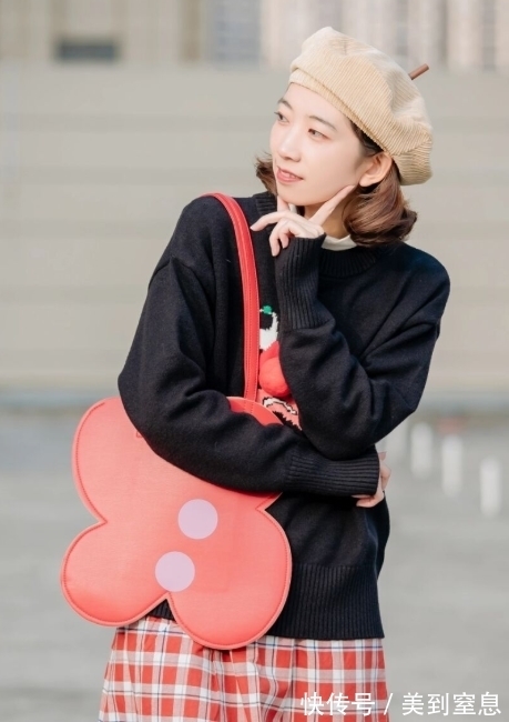 牛仔 今年火了一种穿法叫“毛衣+半身裙”,甜美温柔有格调,谁穿谁美