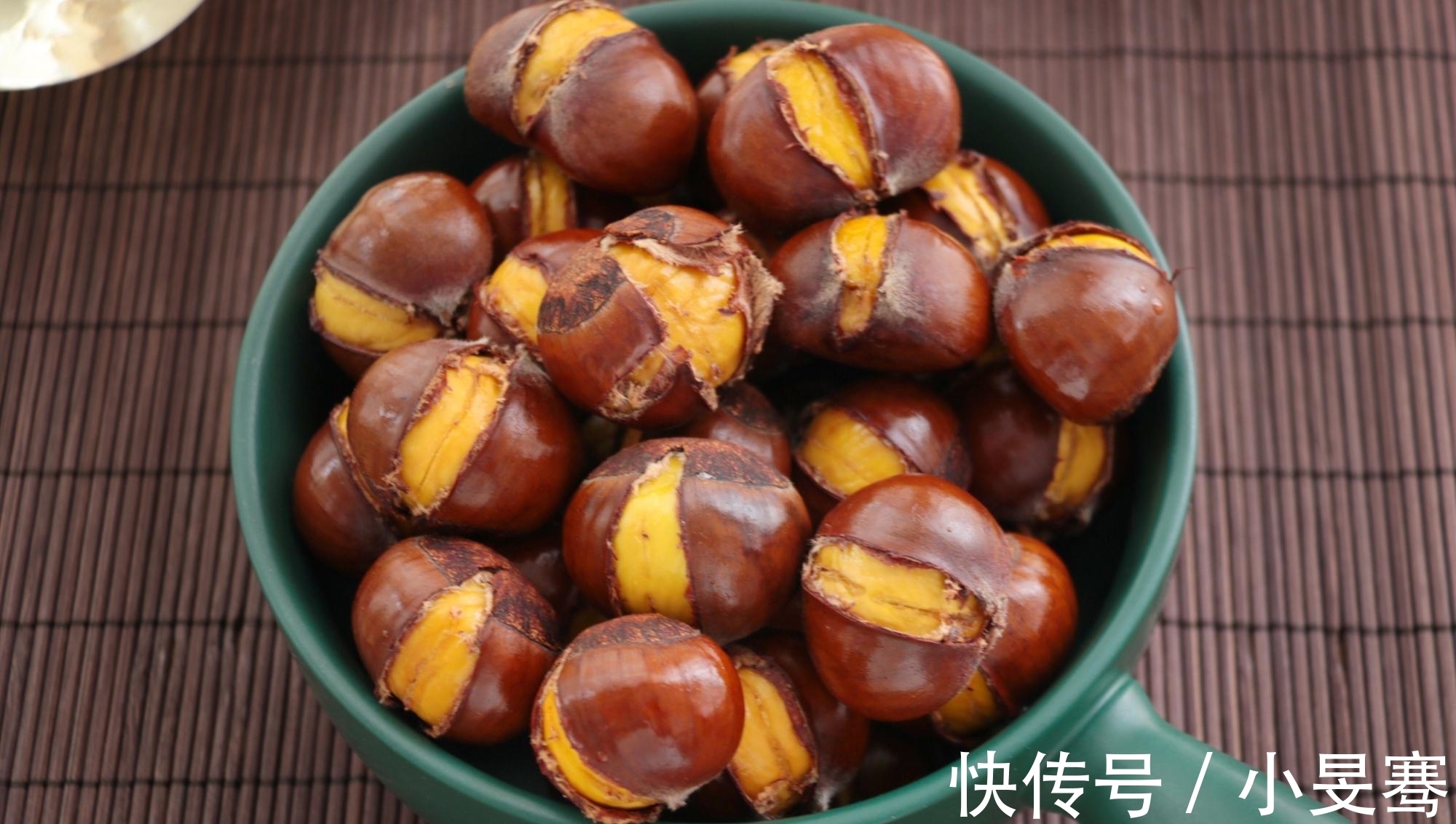 栗子|板栗别再用糖炒了，加点它粒粒香甜，低油少糖1口1个，又粉又糯