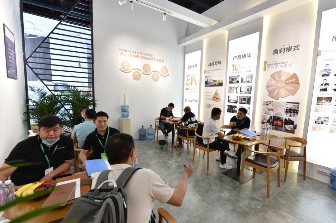 今顶董事长周建成：以终为始，做装配式顶墙门柜体系建设|竞合者说 | 品牌