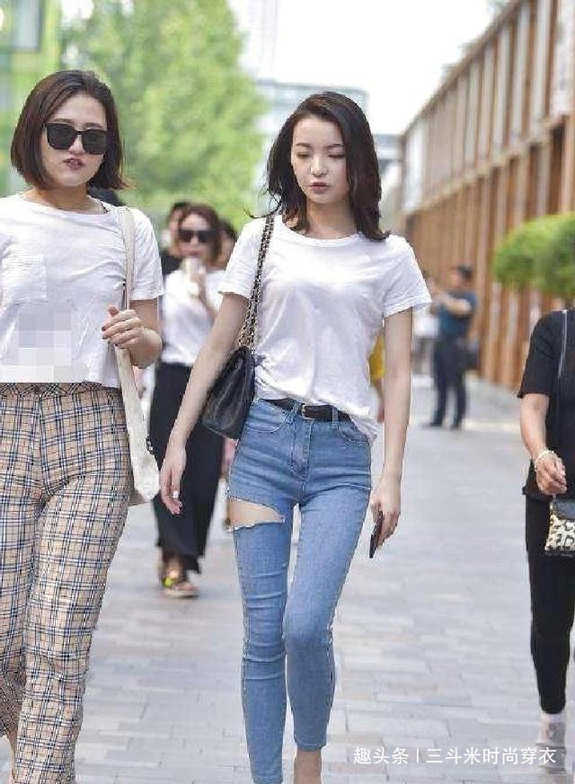 气质 牛仔裤勾勒完美身姿,时髦舒适有个性,气质修身散发高贵女人味!