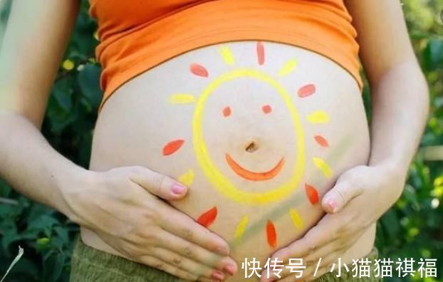 婴儿|怀孕后，孕妇内衣上有三处痕迹，可能表明婴儿发育有问题