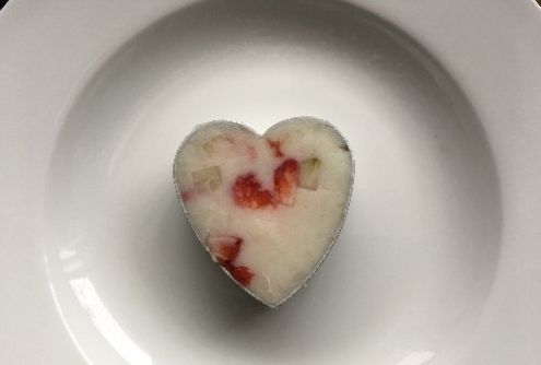 三月,山药里面加了它,口感升级,满口甜蜜,我最喜欢