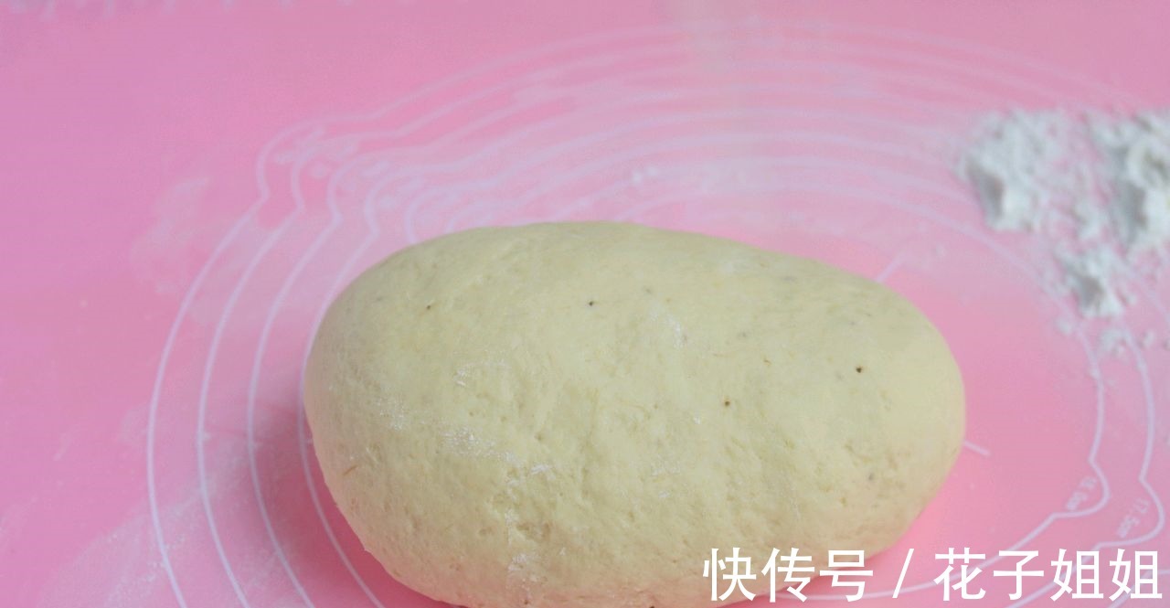 好吃又好看的香蕉杏仁小饼，轻奢美食，做法简单，教你在家做！