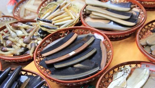 梳子用得好，顶半个医生，每天梳一梳这5个部位，健康又长寿